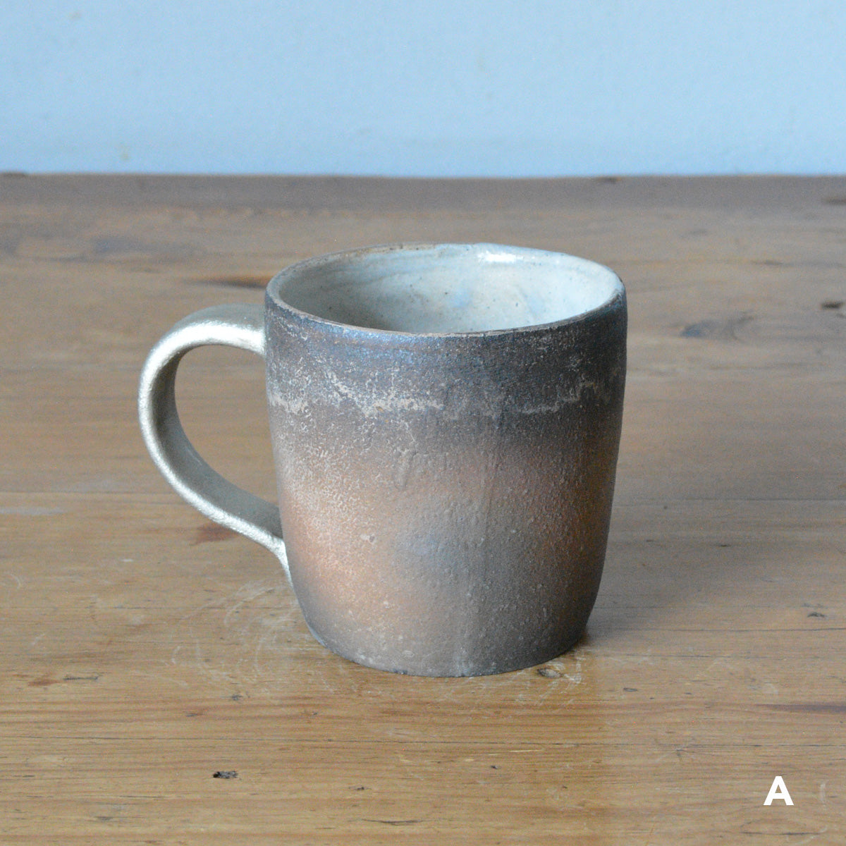 鈴木隆 mug 炭化錫彩