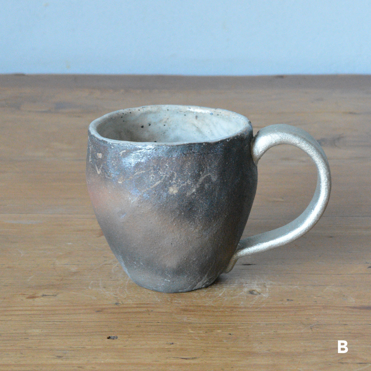 鈴木隆 mug 炭化錫彩