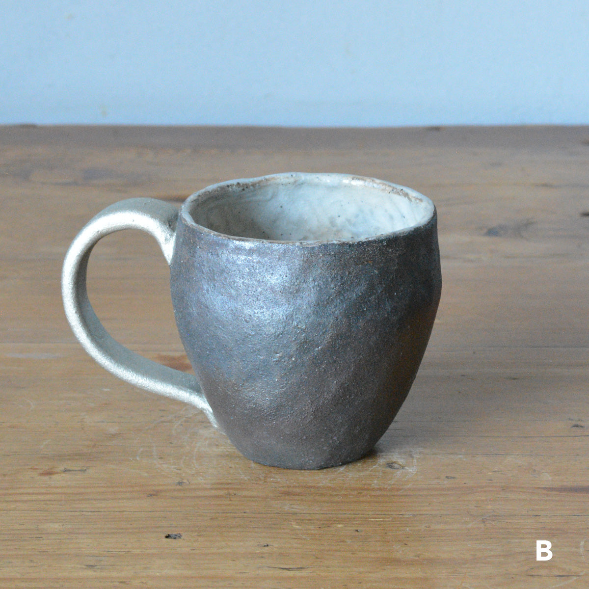 鈴木隆 mug 炭化錫彩