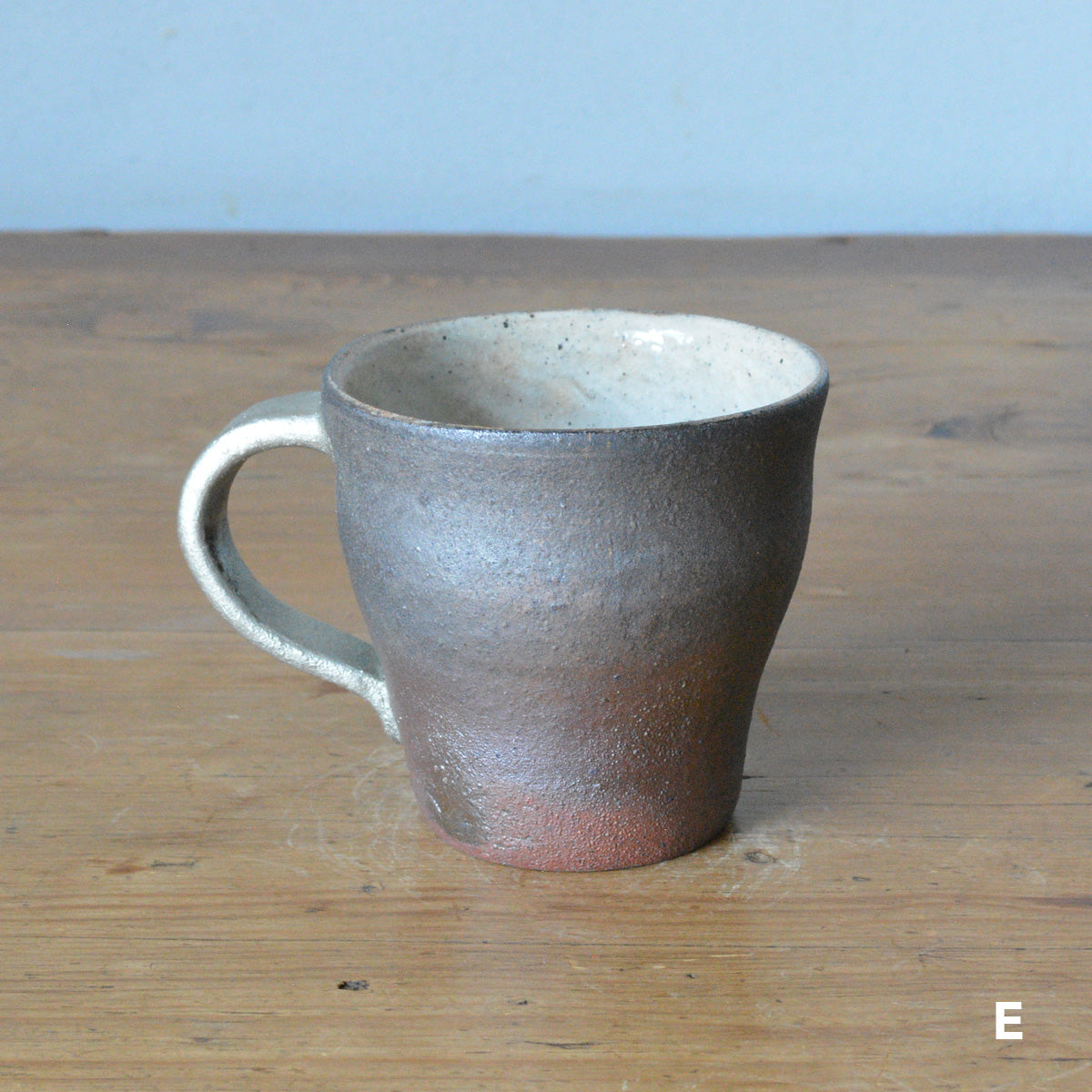 鈴木隆 mug 炭化錫彩