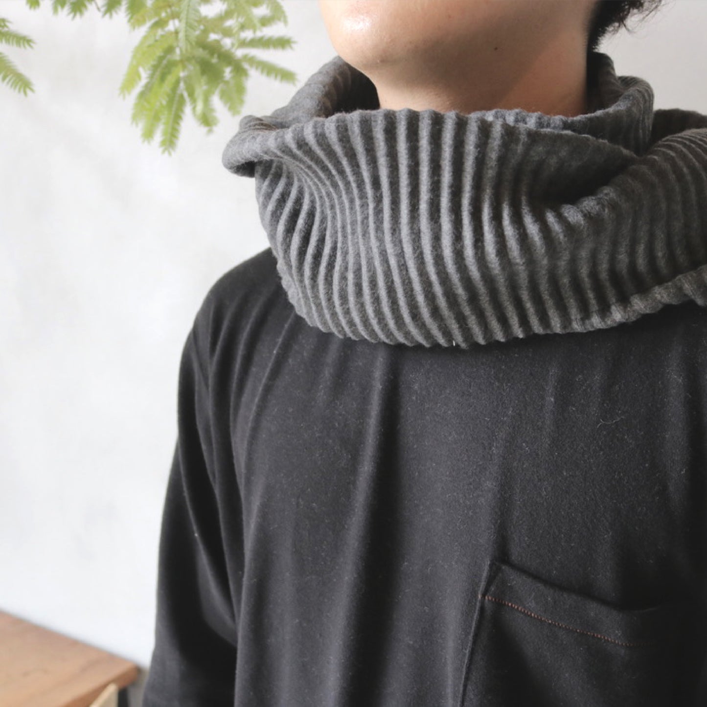 Pleece Long scarf