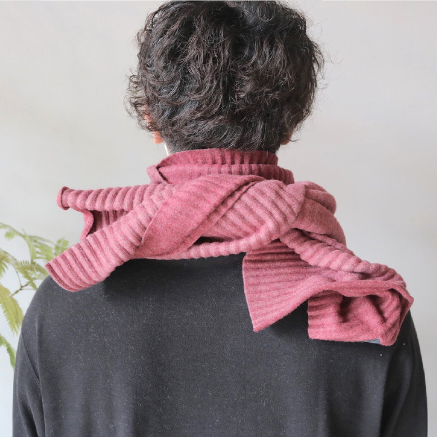 Pleece Long scarf