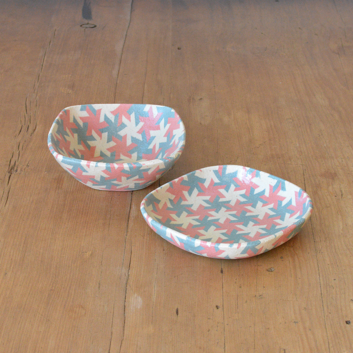 irodori窯 / 角小鉢